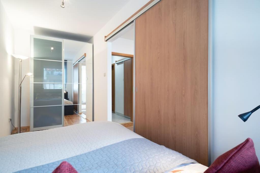 Ap. With Free Parking Near Budapestcongress Centre Apartment Exterior photo